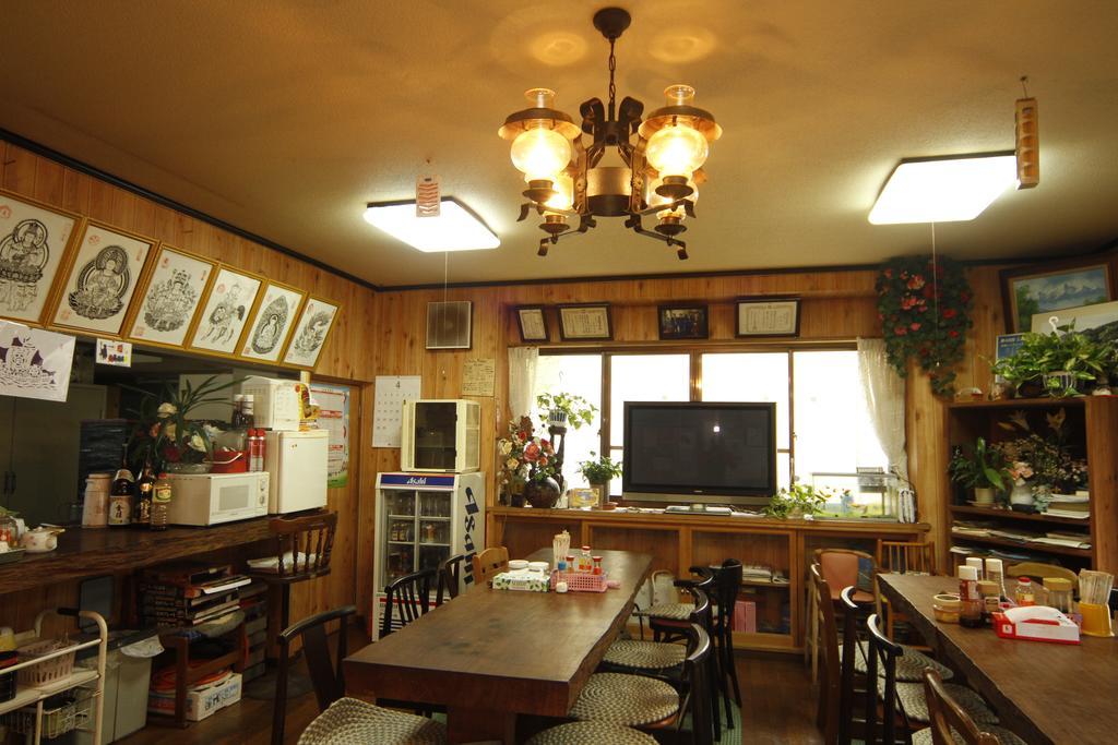 Hakuchiso Hotel Miyoshi  Exterior photo